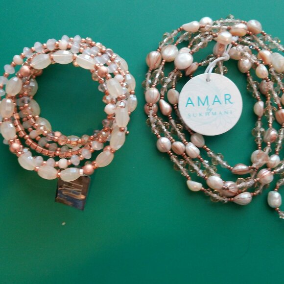 GORGEOUS Champagne Crystal Pearl Necklace & Bracelet (404) - Picture 12 of 13